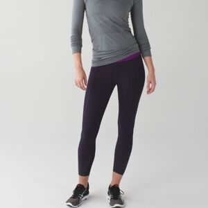 Lululemon Tight Stuff Tight *Reflective Black Grape / Tender Violet Size 10